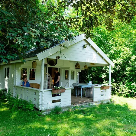 Aan De Vijver Lodge